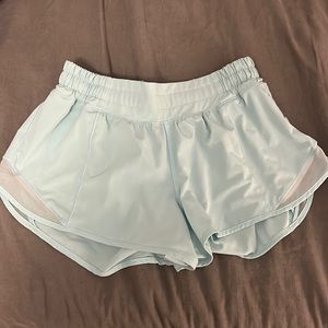 Hotty Hot Lululemon 2.5” shorts - teal